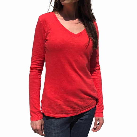 The North Face- Long Sleeve Tee - Picture 2 of 8